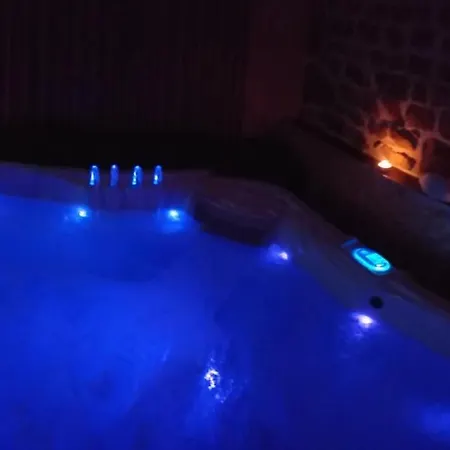 מלון אהבה Le Ptit De L'abbaye Et Prive