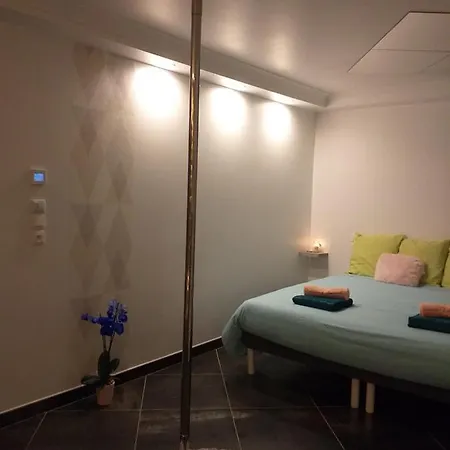 Le Ptit De L'abbaye Et Prive Lonlay-l'Abbaye