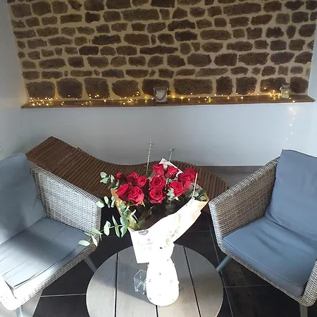 Le Ptit De L'abbaye Et Prive מלון אהבה Lonlay-l'Abbaye