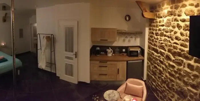 Liebeshotel Le Ptit De L'abbaye Et Prive Lonlay-l'Abbaye