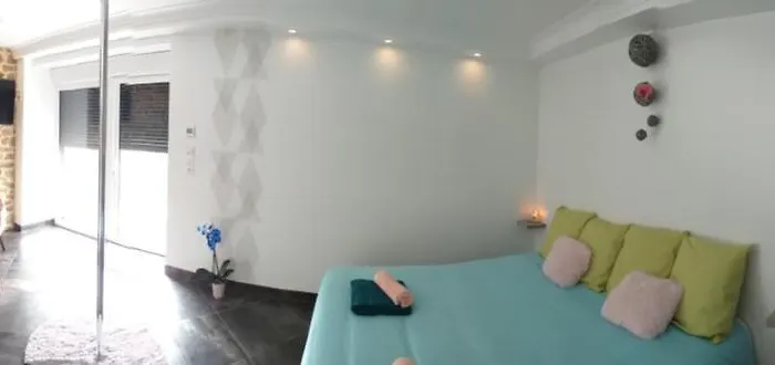 Le Ptit De L'abbaye Et Prive Lonlay-l'Abbaye